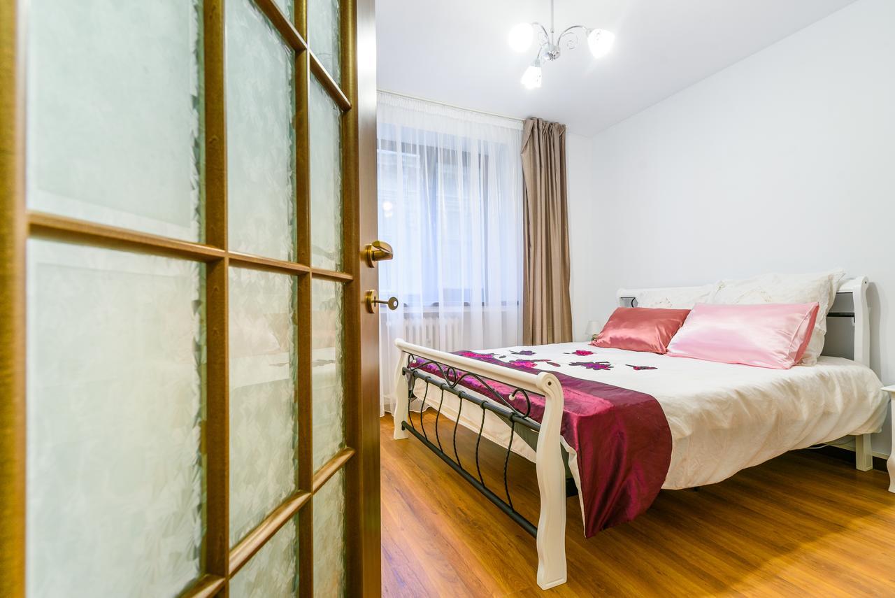 Bucharest Pedestrian Old Town 3 Bedrooms By Orchid Garden Luaran gambar
